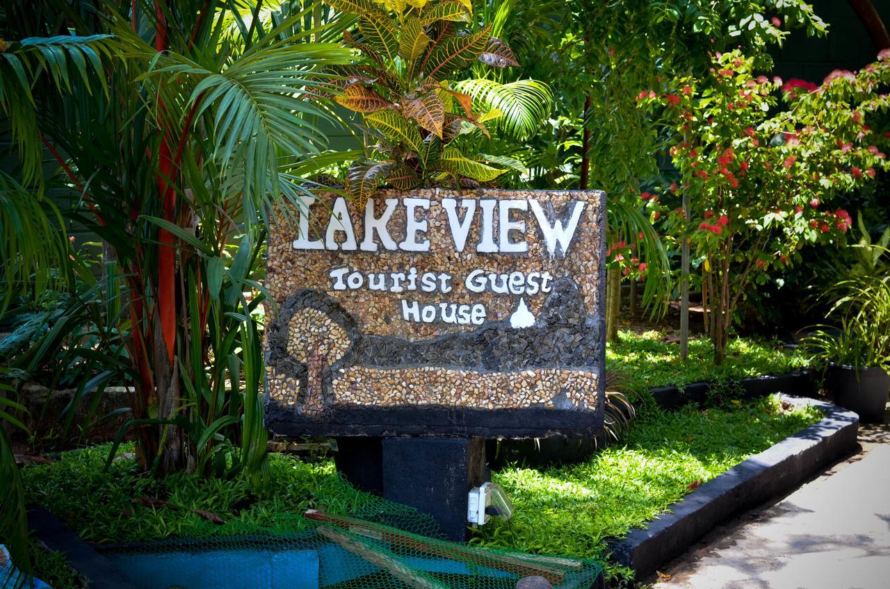 Lake View The Tourist Guest House Anuradhapura Exterior photo